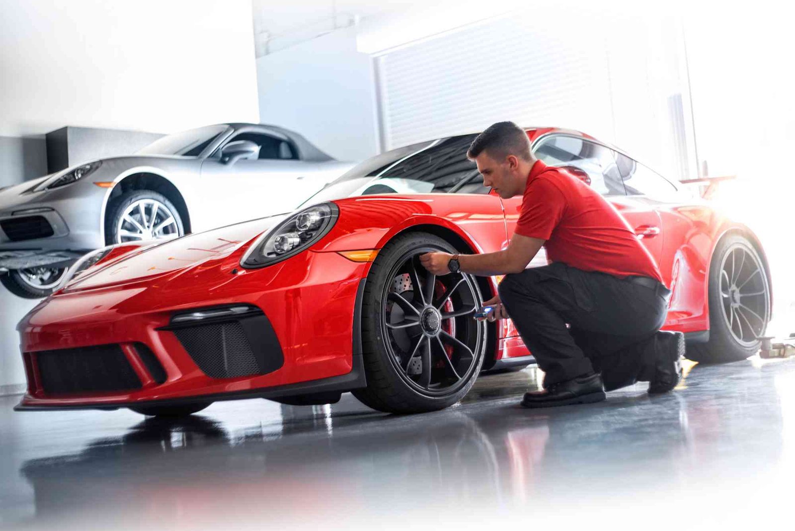 Cara Menjaga Performa Mobil Meski Jarang Dipakai