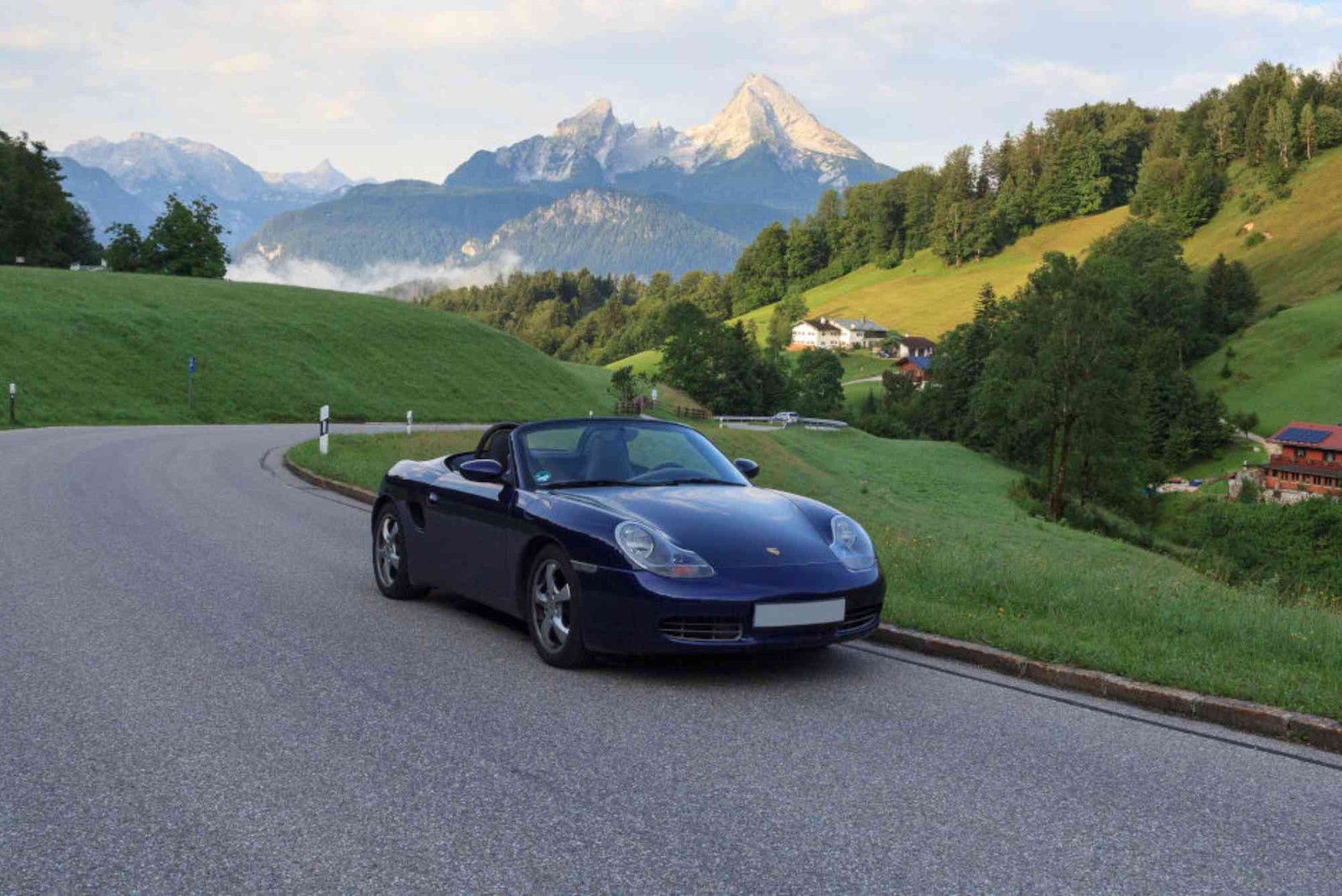 Mobil Tangguh untuk Perjalanan Pegunungan