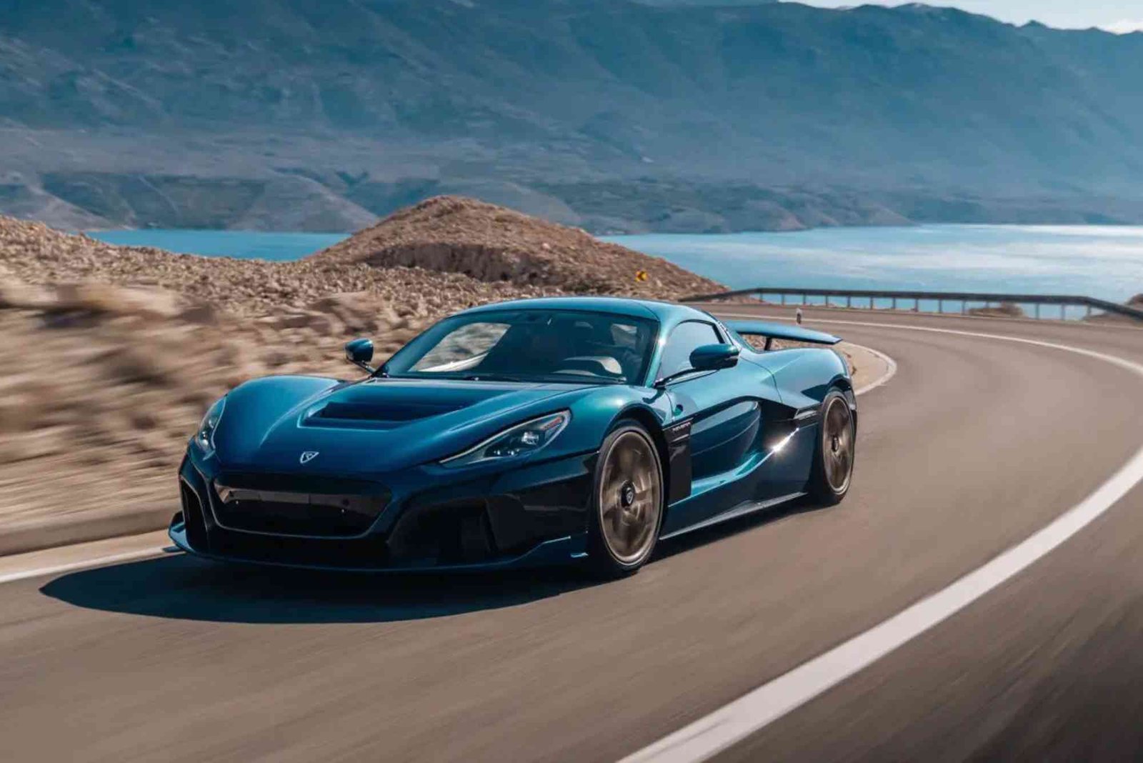 Mobil Tercepat yang Legal di Jalan Umum