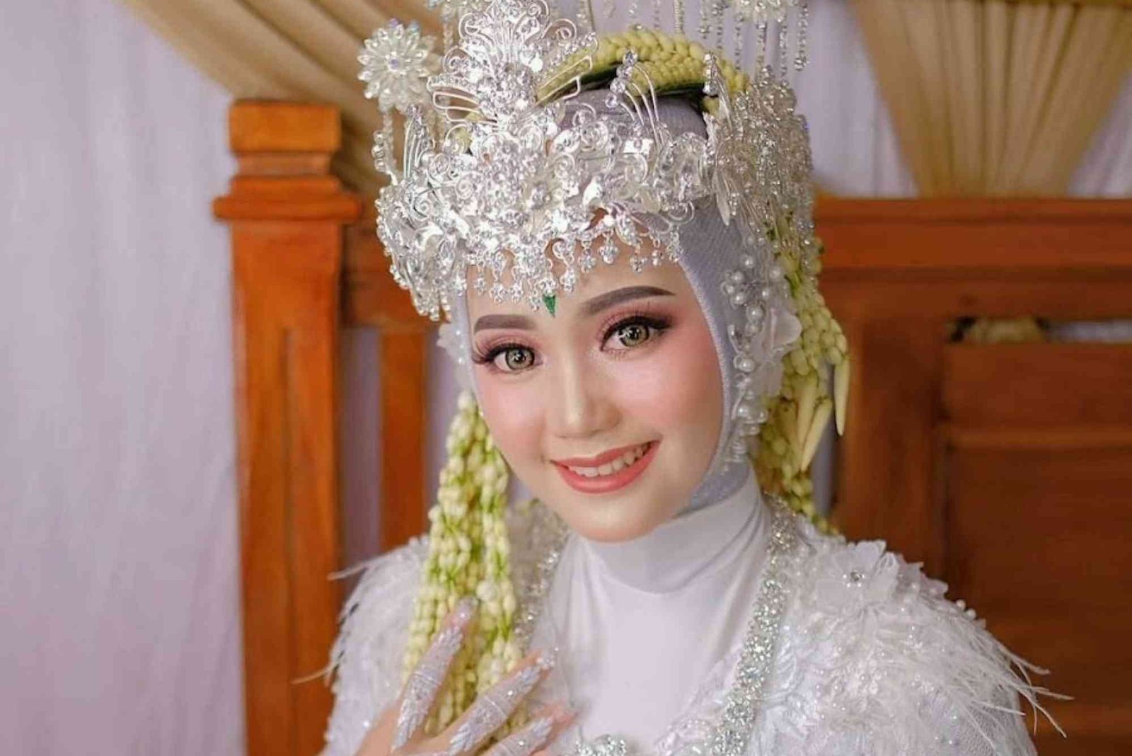 Aksesoris Fashion yang Wajib Dimiliki Wanita